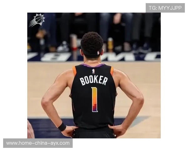 太阳全员爆发，布克与保罗的组合打爆步行者